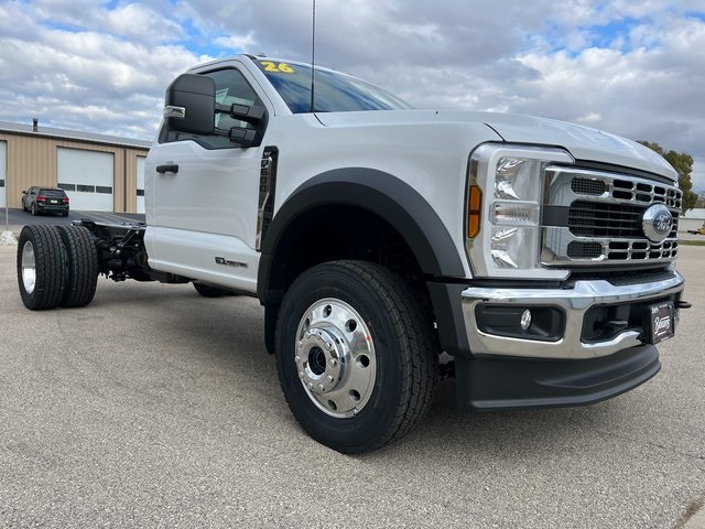 2026 Ford F-600 photo 3