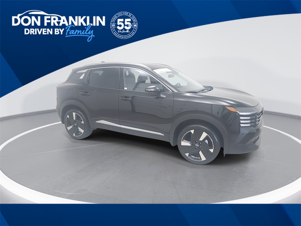 2025 Nissan Kicks SR AWD's photo