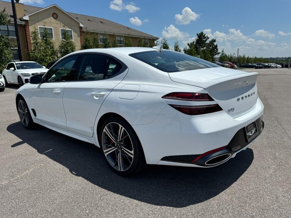 2025 Genesis G70 2.5T Sport Prestige photo 5