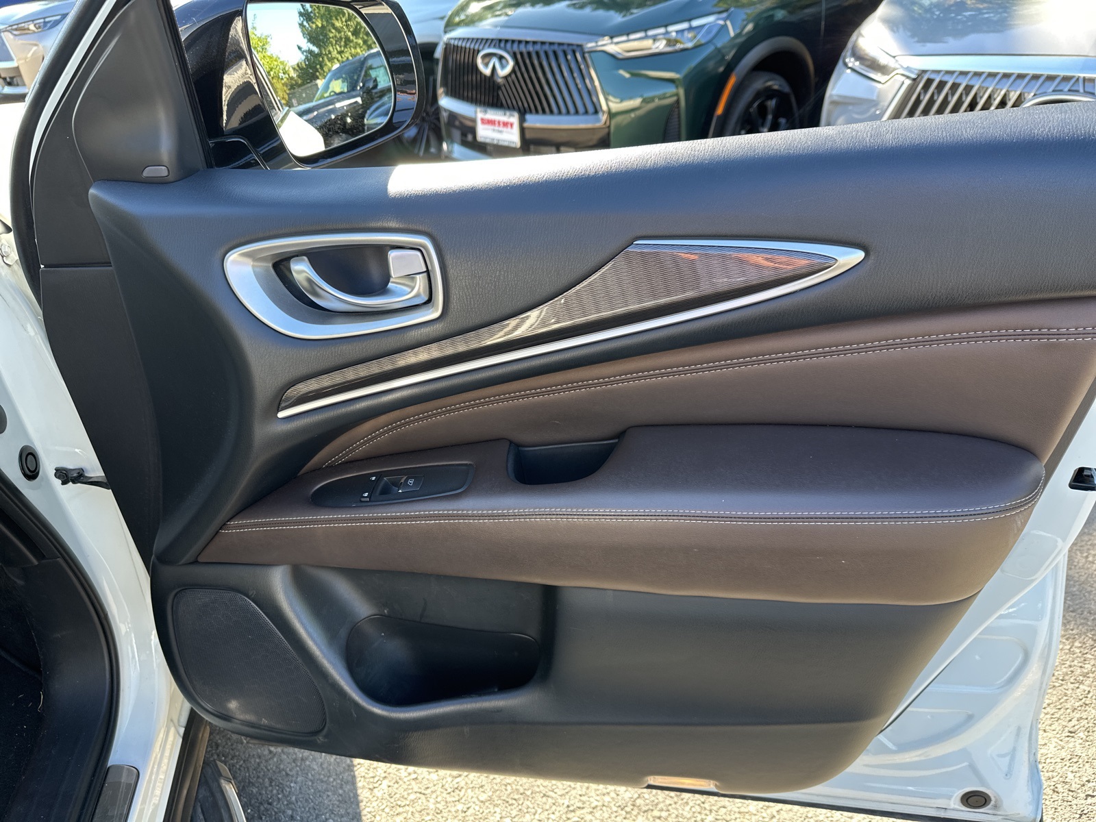 2019 Infiniti QX60 Luxe photo 24
