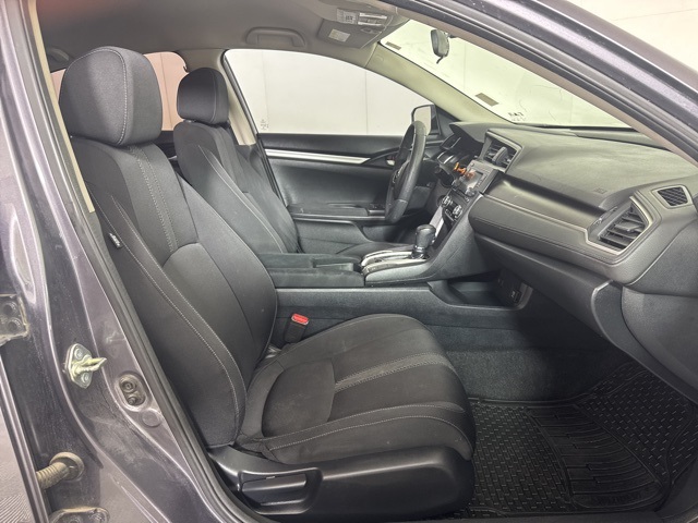 2017 Honda Civic LX photo 4