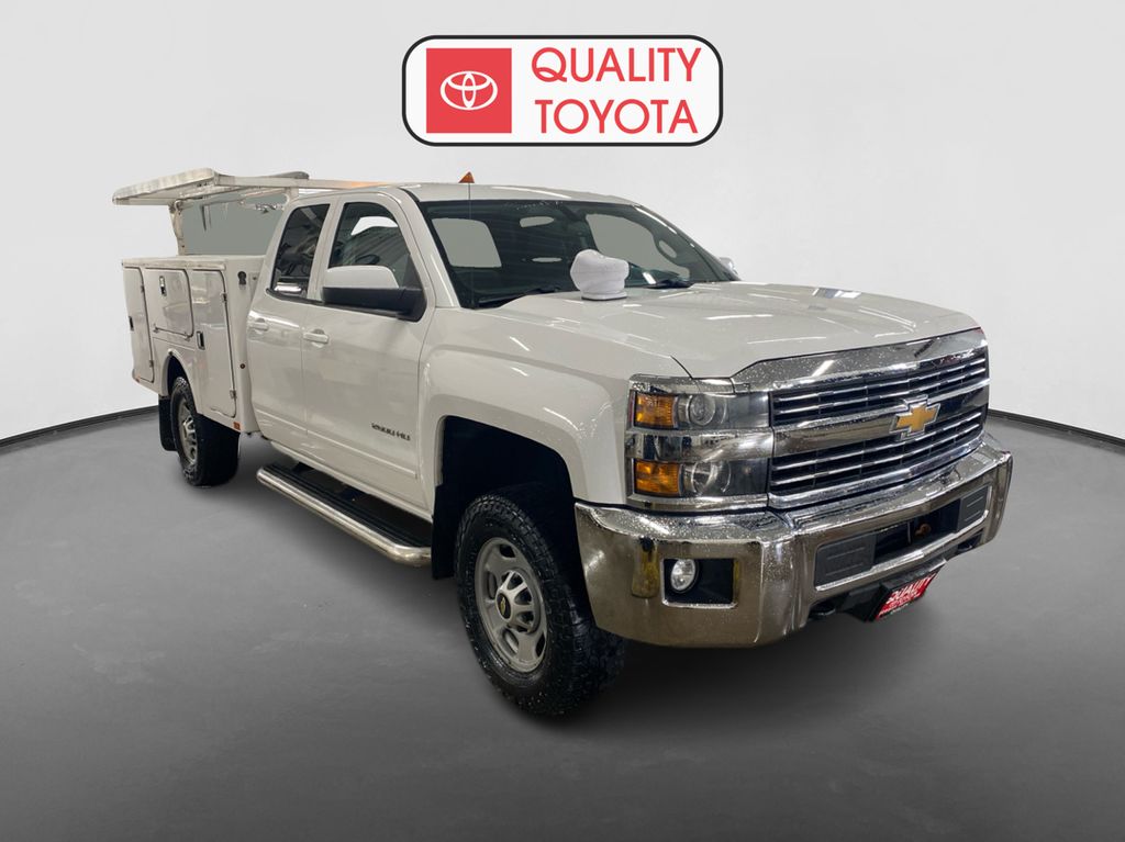 Used 2015 Chevrolet Silverado 2500HD LT with VIN 1GB2KVEGXFZ529700 for sale in Fergus Falls, Minnesota