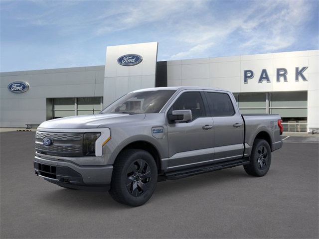 2025 Ford F-150 Lightning Lariat's photo