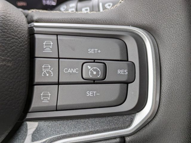 2024 Jeep Wagoneer L Series III photo 20
