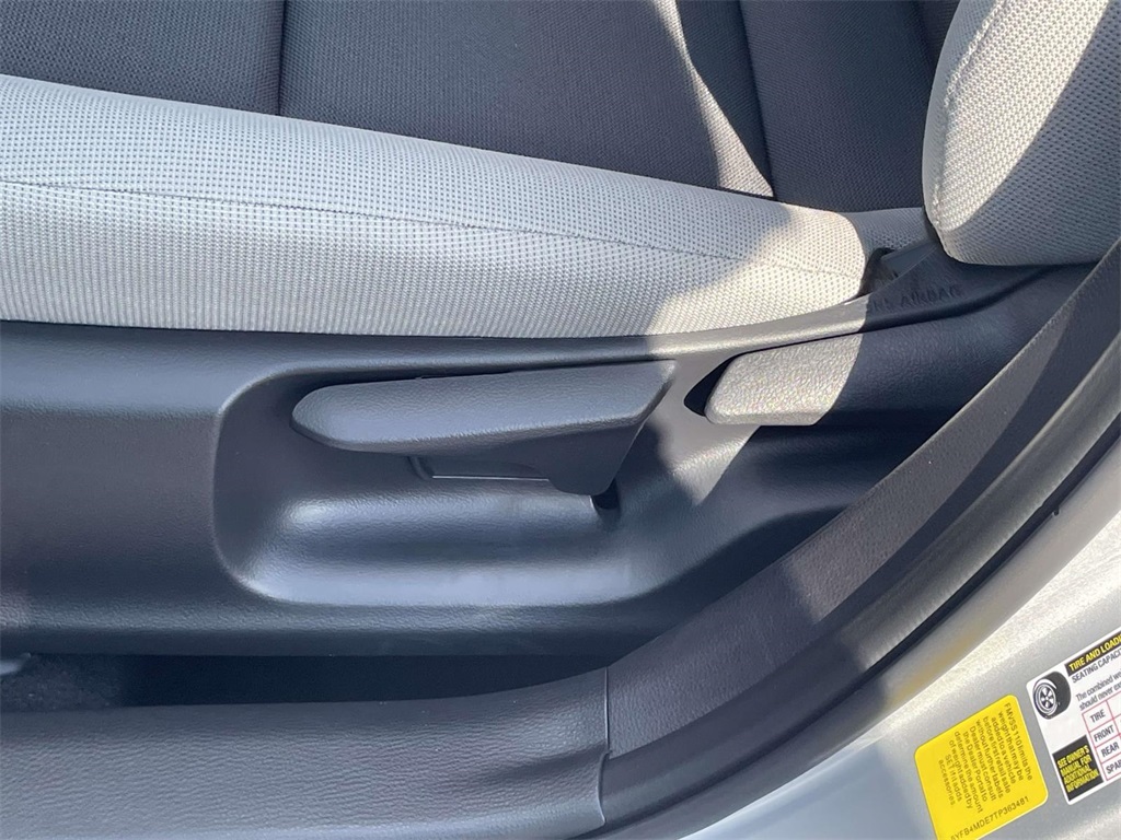 2026 Toyota Corolla LE photo 15