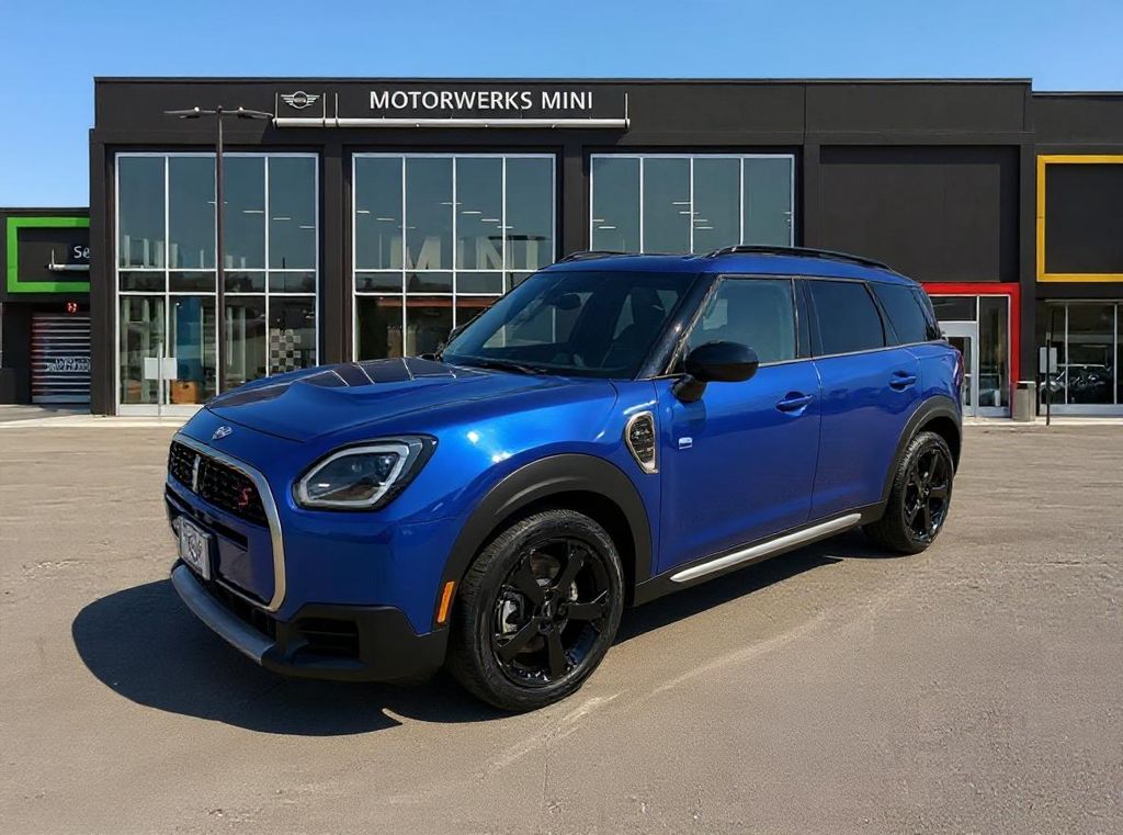 2025 MINI Countryman S's photo