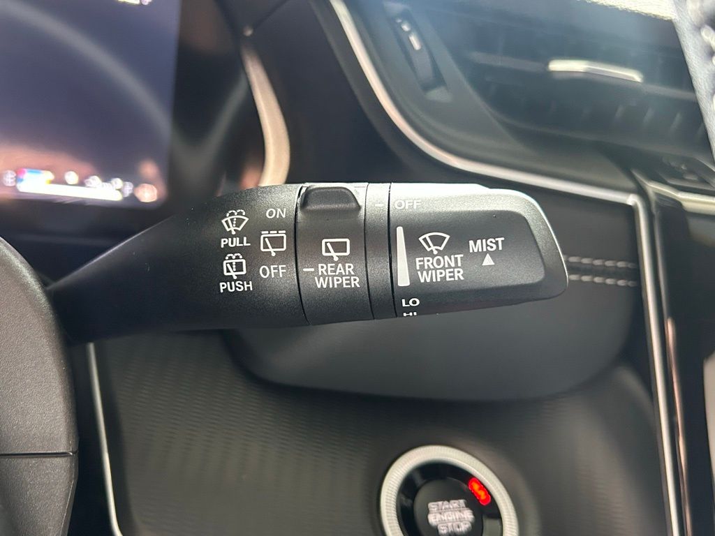 2025 Jeep Grand Cherokee Laredo Altitude photo 33