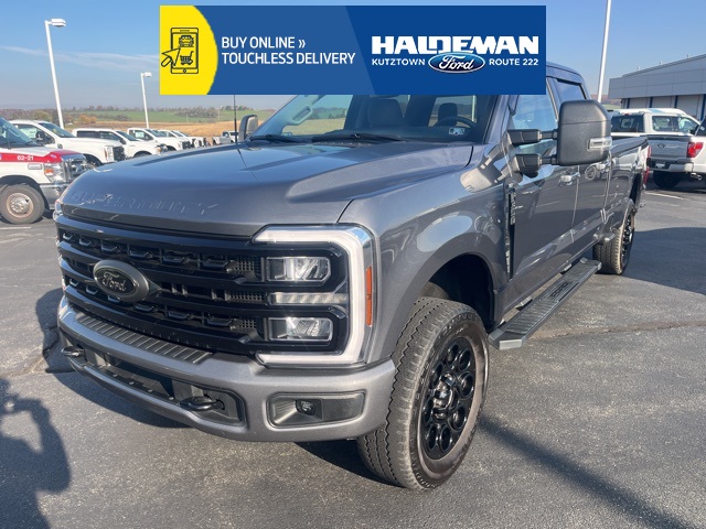 2024 Ford F-350 Super Duty XL's photo