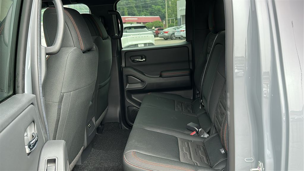2025 Nissan Frontier PRO-4X photo 23