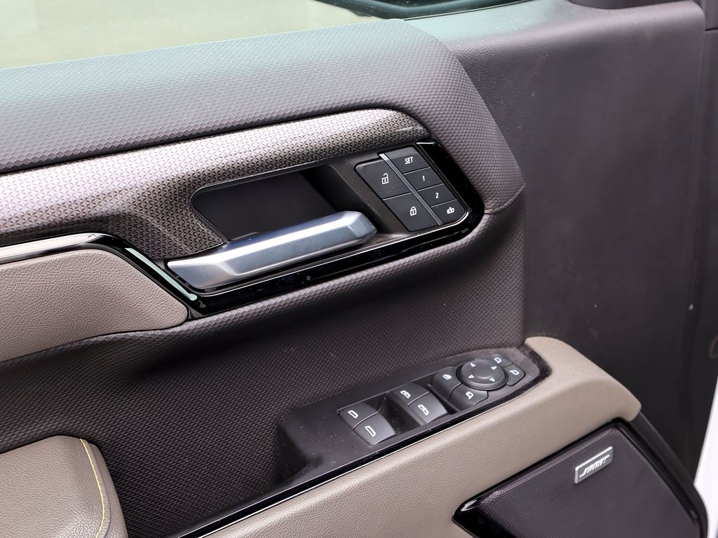 2023 Chevrolet Silverado 1500 ZR2 photo 4
