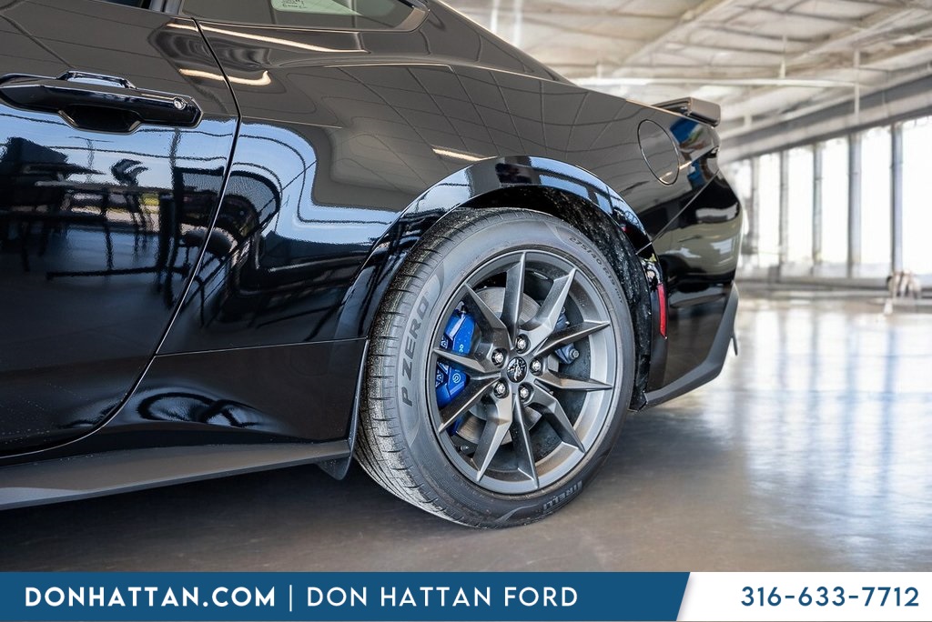 2025 Ford Mustang Dark Horse photo 33