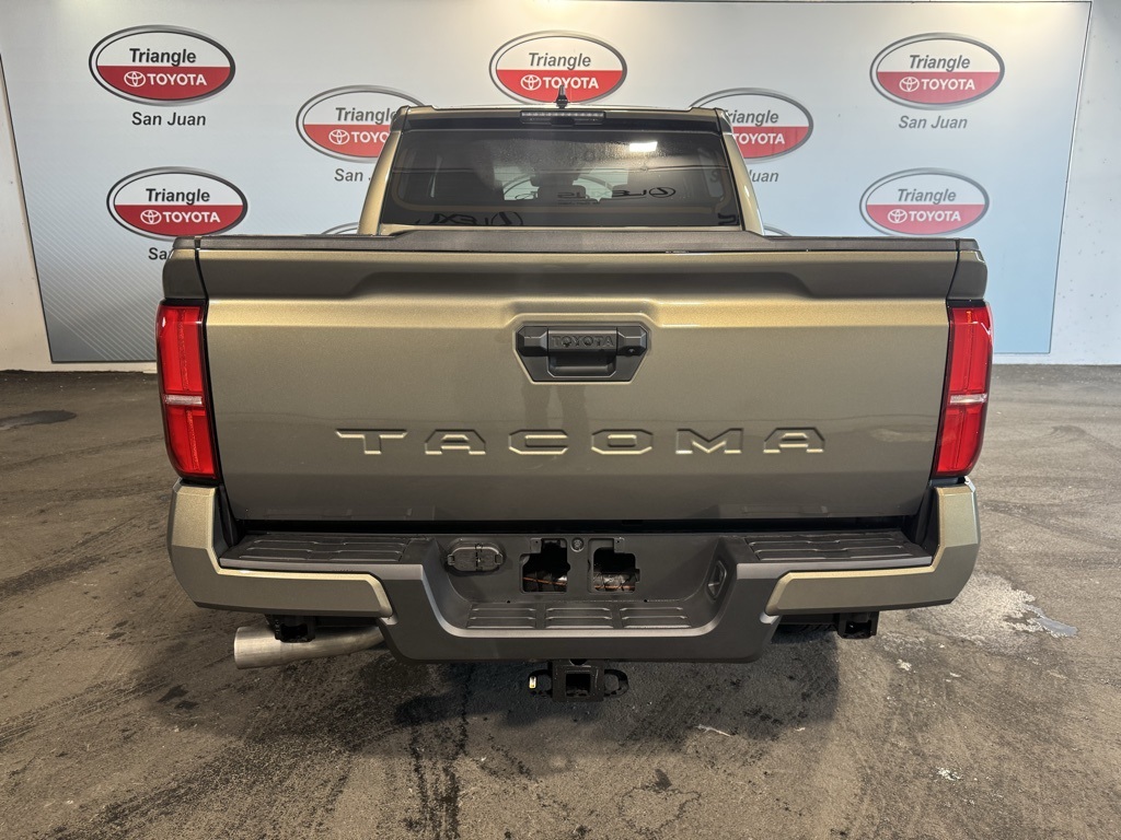 2025 Toyota Tacoma photo 3