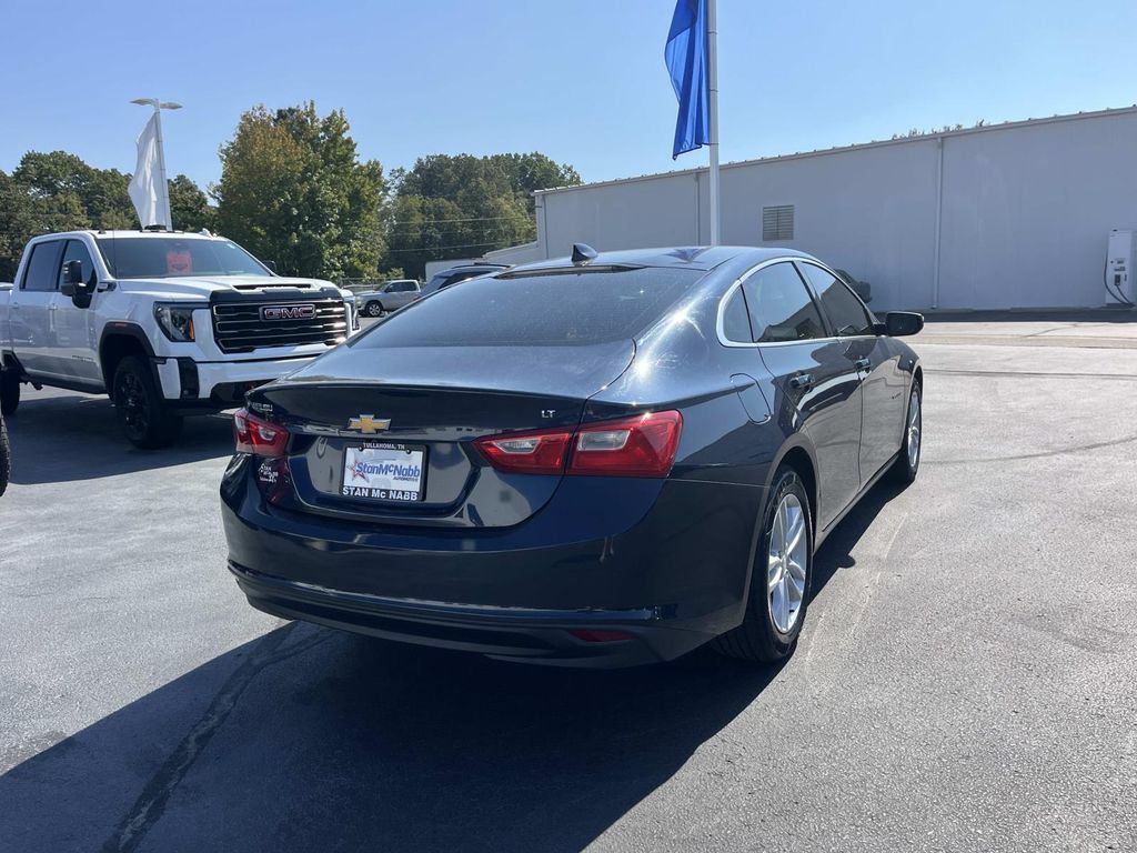 2016 Chevrolet Malibu 1LT photo 7