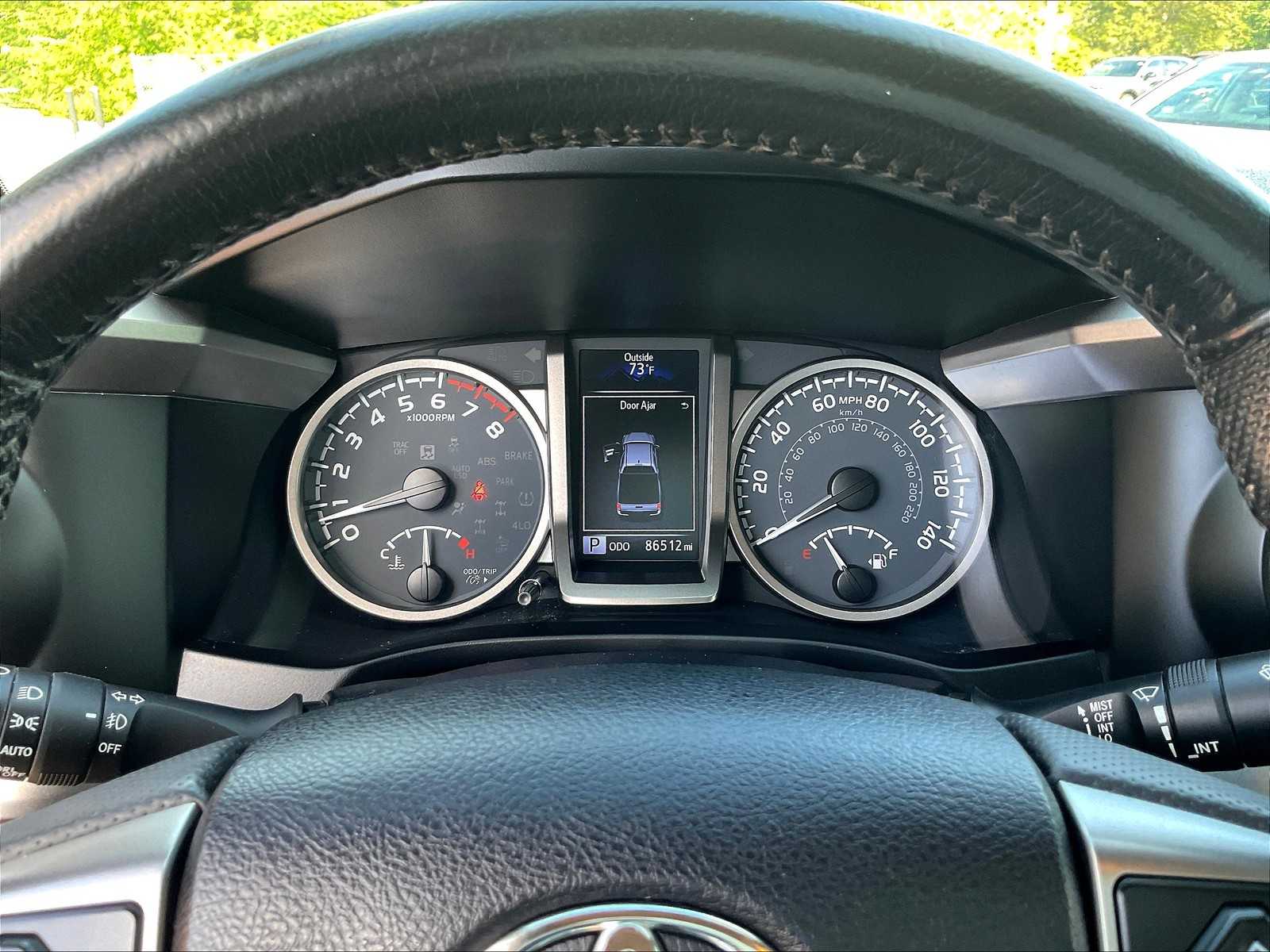 2021 Toyota Tacoma SR5 photo 24