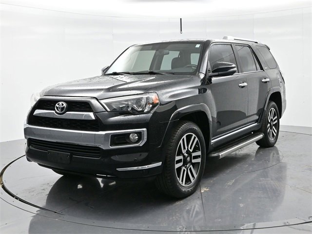 2018 Toyota 4Runner SR5 photo 3