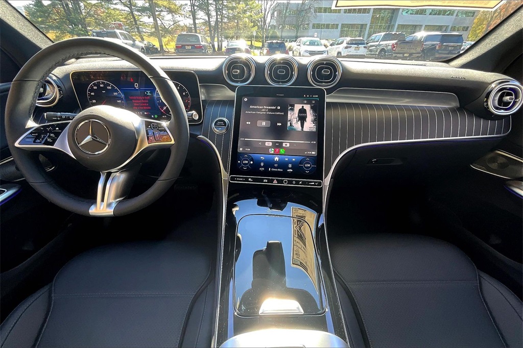 2026 Mercedes Benz GLC 300 4MATIC photo 3