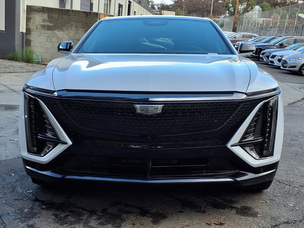 2026 Cadillac Lyriq Sport photo 2