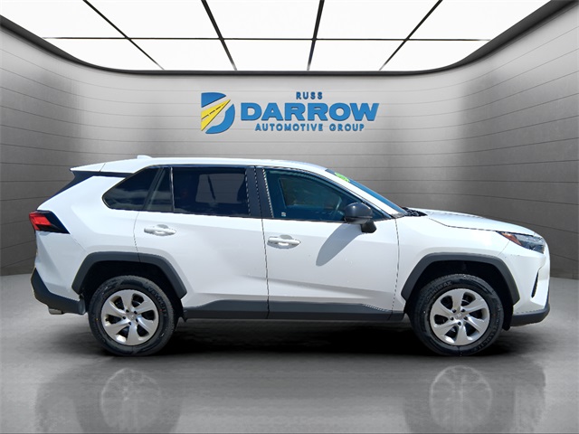 2023 Toyota RAV4 LE photo 6