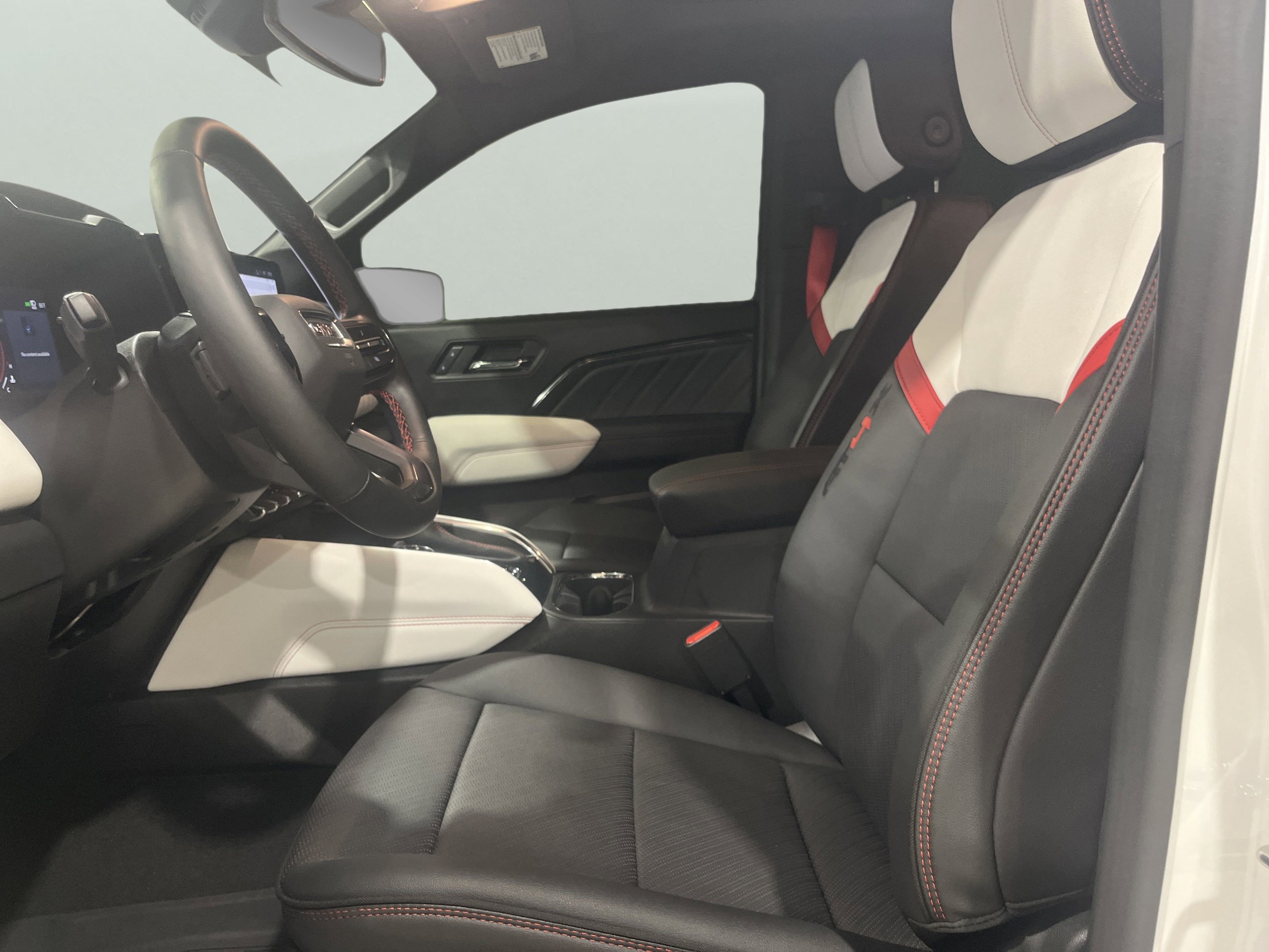 2024 Gmc Canyon AT4X photo 11