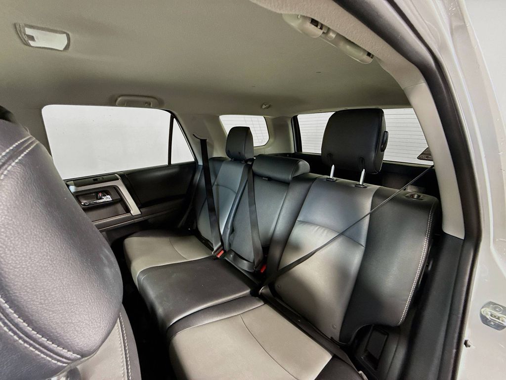 2024 Toyota 4Runner SR5 Premium photo 23