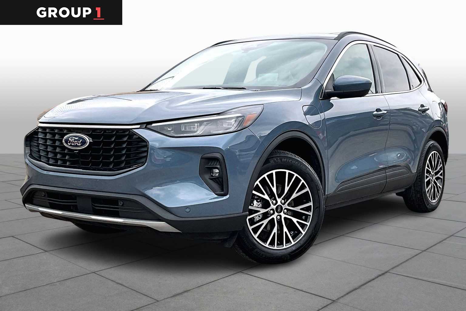 2025 Ford Escape PHEV's photo