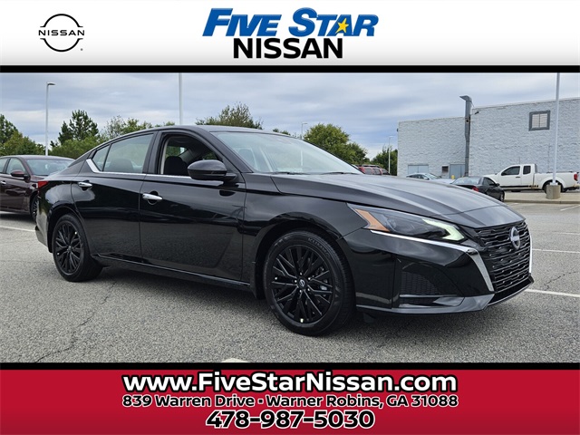 2025 Nissan Altima SV's photo