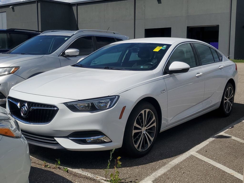 2018 Buick Regal Preferred II photo 2