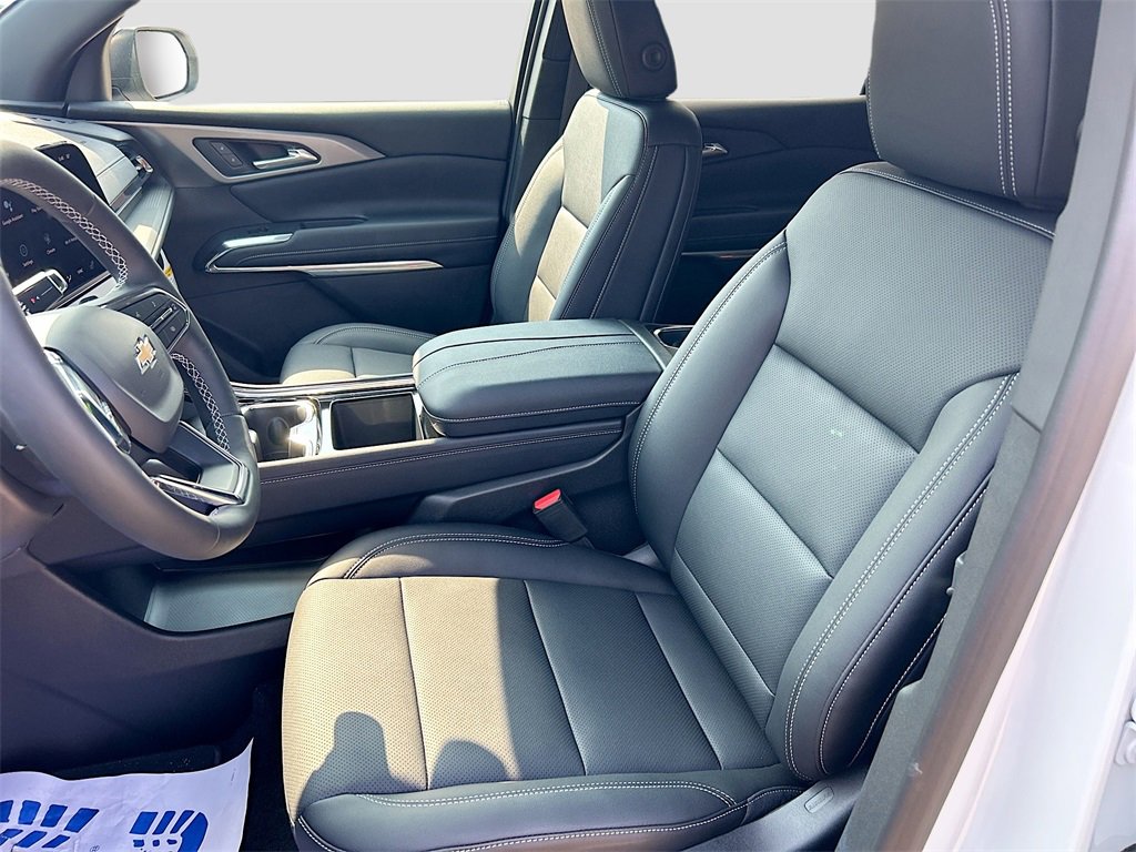 2026 Chevrolet Traverse photo 18