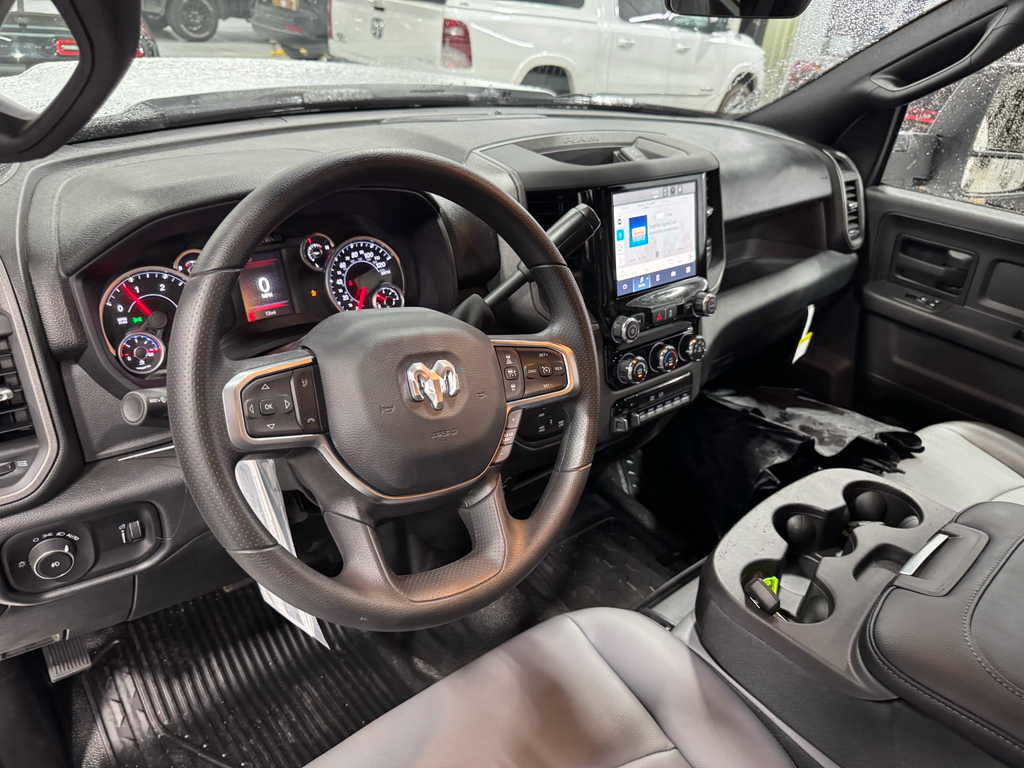 2025 Ram 3500 Tradesman photo 4