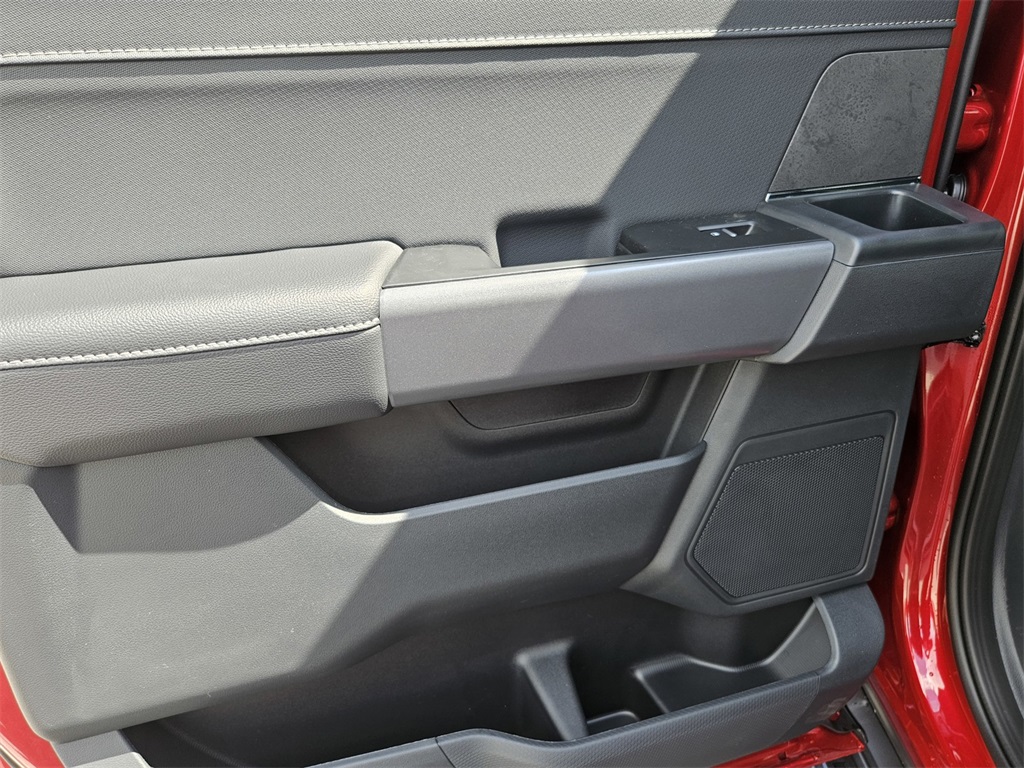 2025 Ford F-150 XLT photo 21