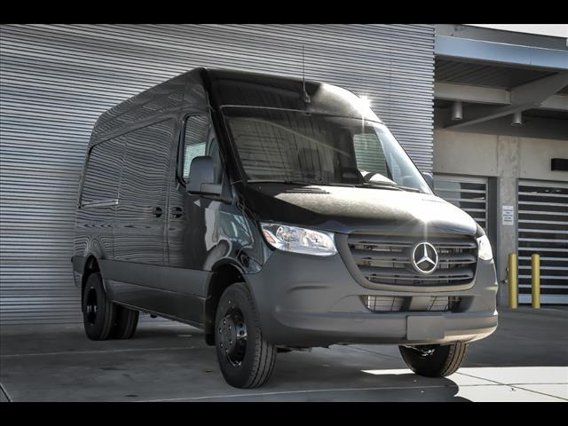 2025 Mercedes-Benz Sprinter Cargo Van Base's photo