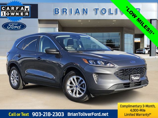 2022 Ford Escape Base's photo