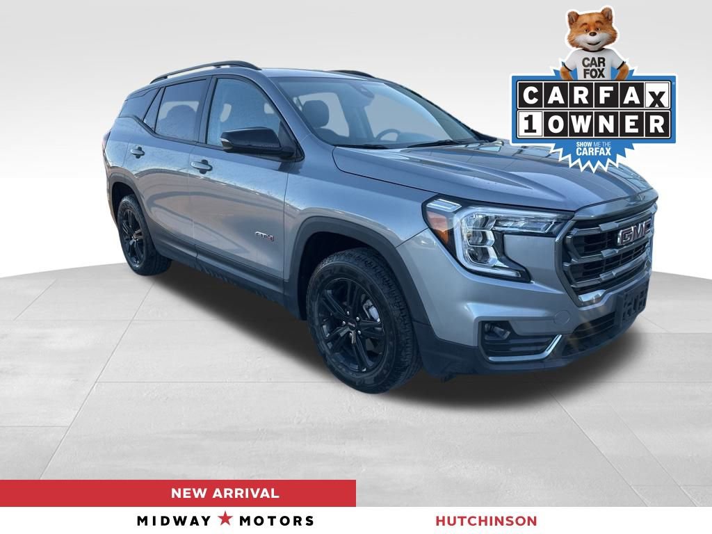 2024 GMC Terrain AT4's photo