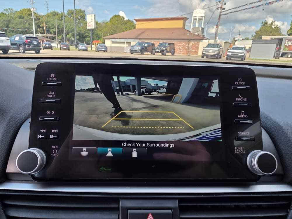 2021 Honda Accord LX photo 16