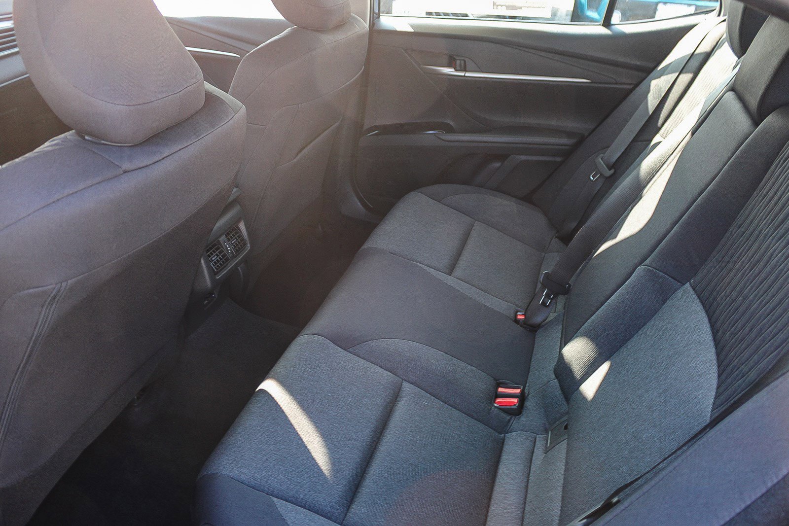 2025 Toyota Camry LE photo 19