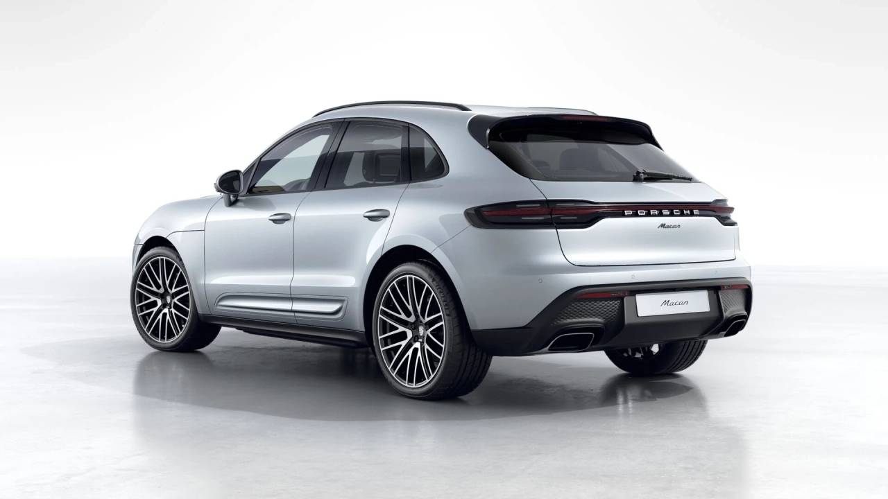 2026 Porsche Macan T photo 3