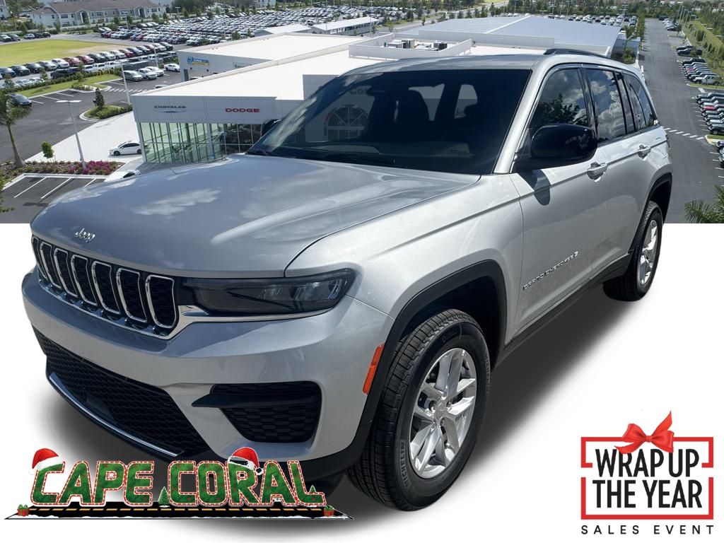 2025 Jeep Grand Cherokee Laredo's photo