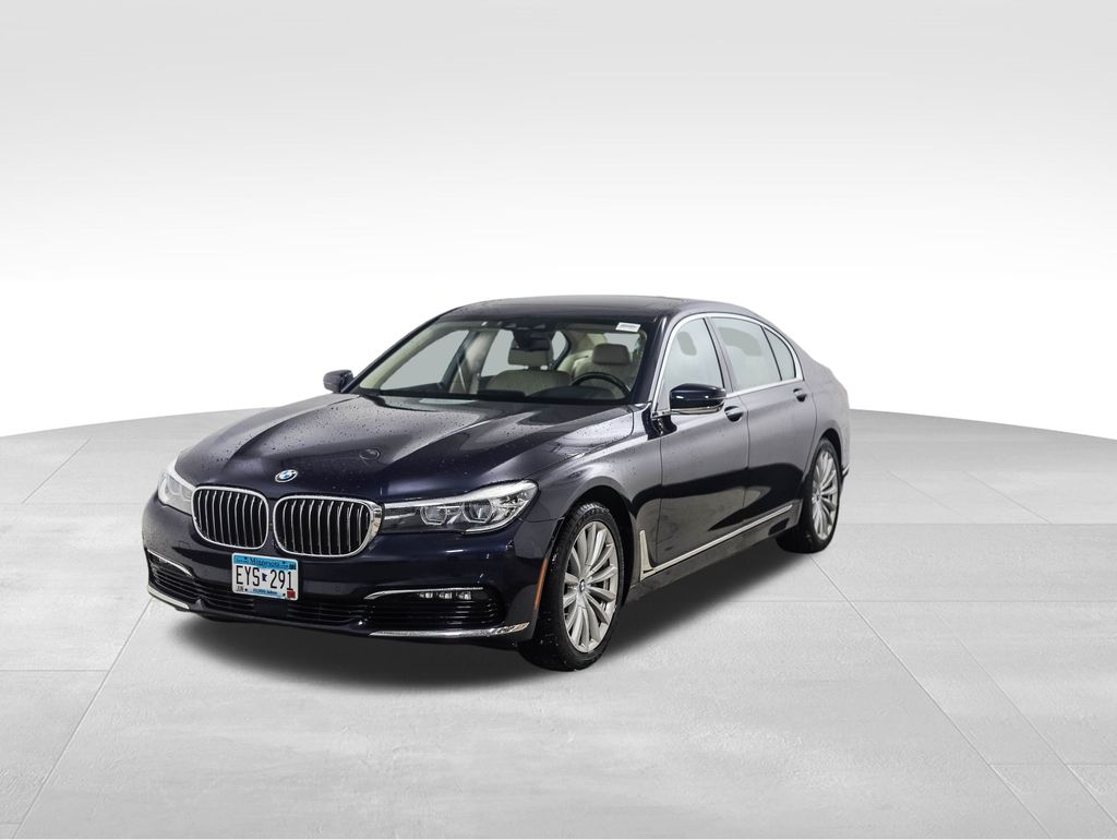2017 BMW 7 Series 740i's photo