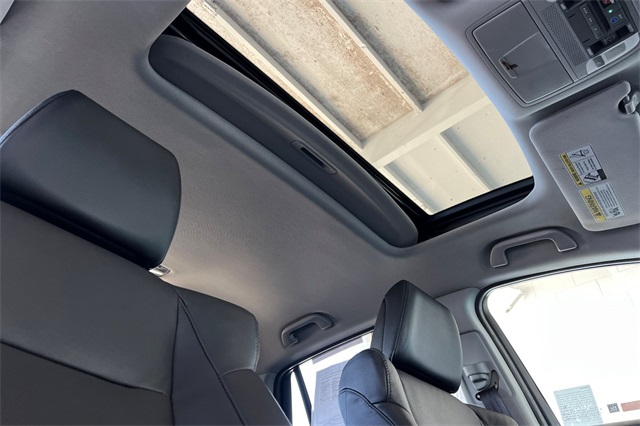 2016 Acura RDX Technology Plus photo 19