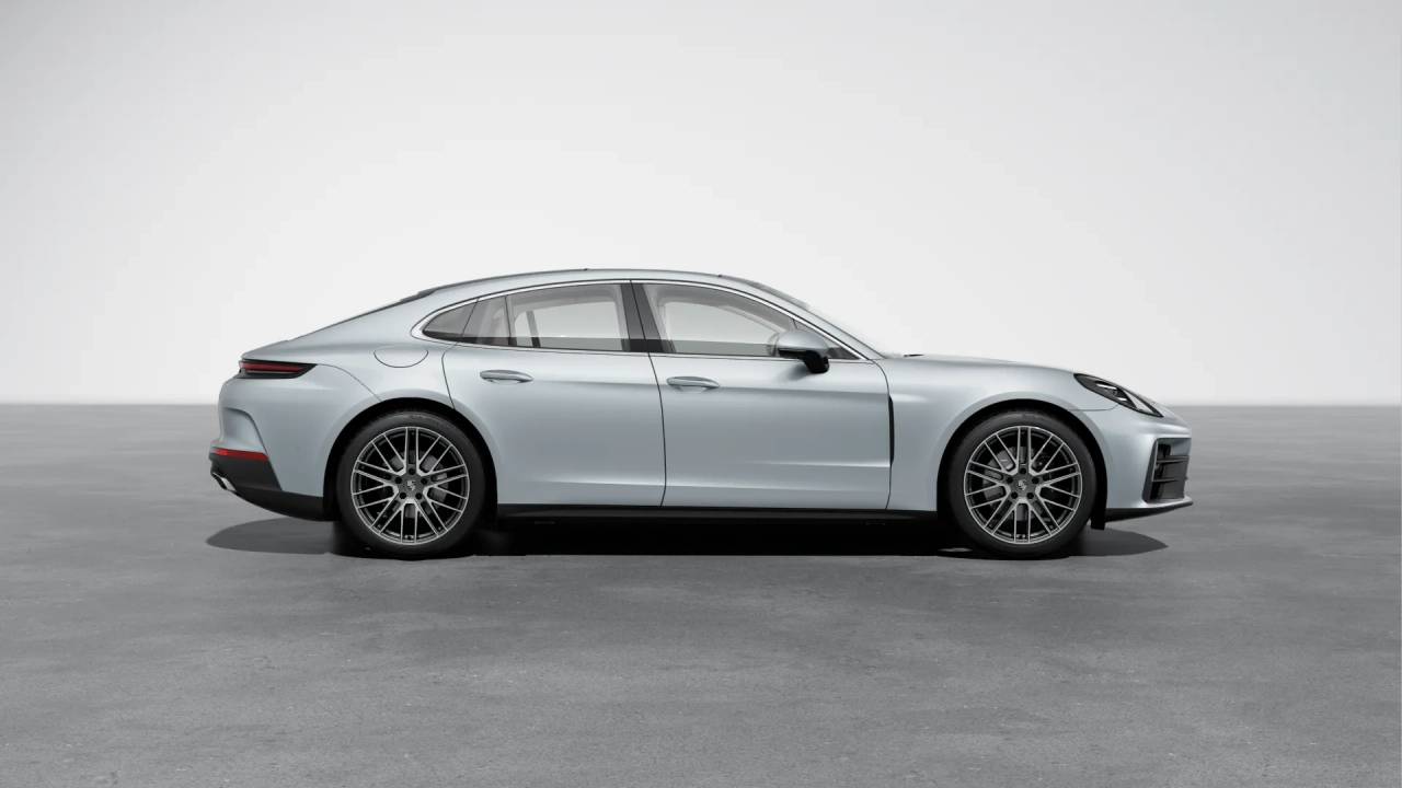 2026 Porsche Panamera 4 photo 6