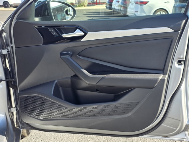 2019 Volkswagen Jetta R-Line photo 23