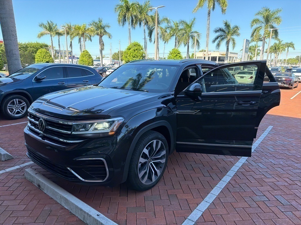 2021 Volkswagen Atlas Cross Sport SEL Premium R-Line photo 2