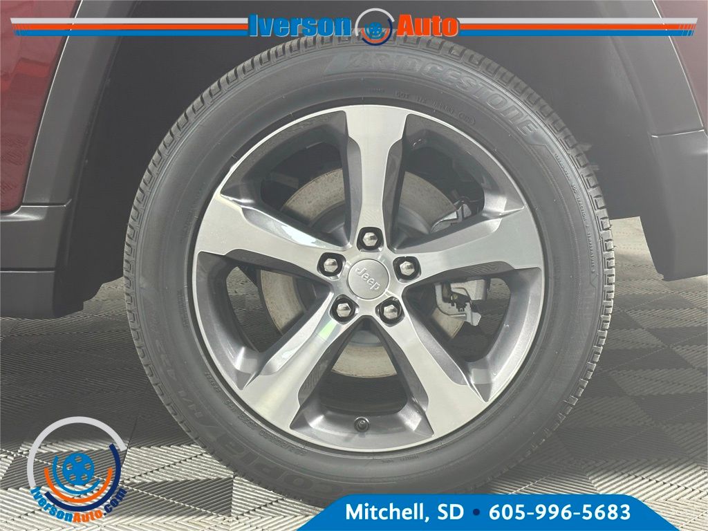 2025 Jeep Grand Cherokee Limited photo 4