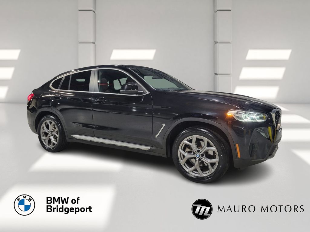 2023 BMW X4 30i's photo