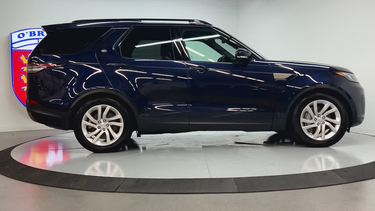 2018 Land Rover Discovery SE photo 4