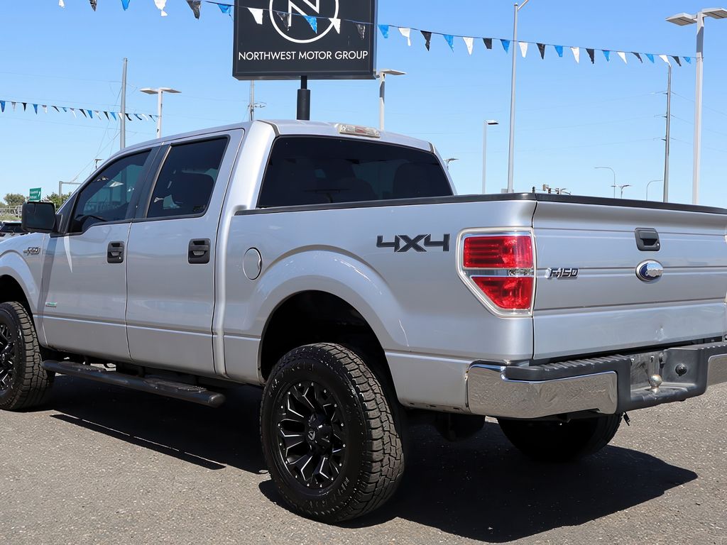 2012 Ford F-150 XLT photo 2