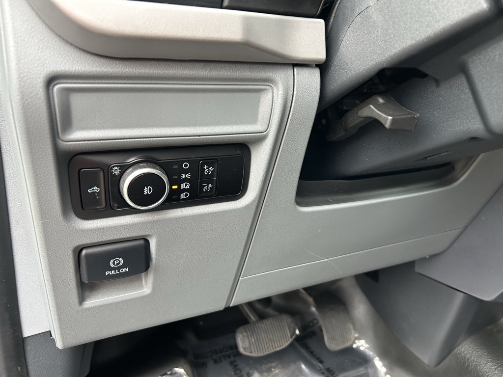 2023 Ford F-150 XLT photo 10