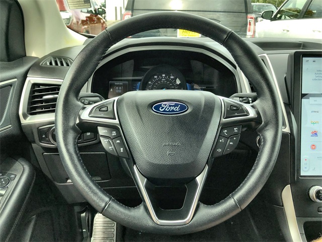 2024 Ford Edge SEL photo 7
