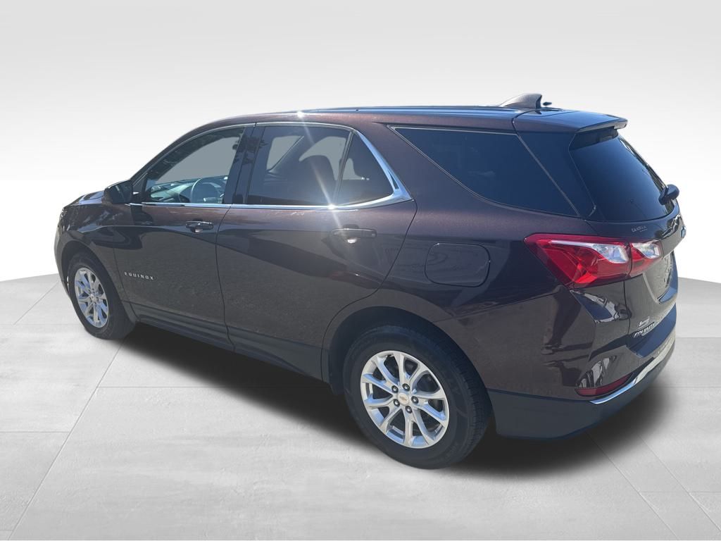 2020 Chevrolet Equinox LT photo 2