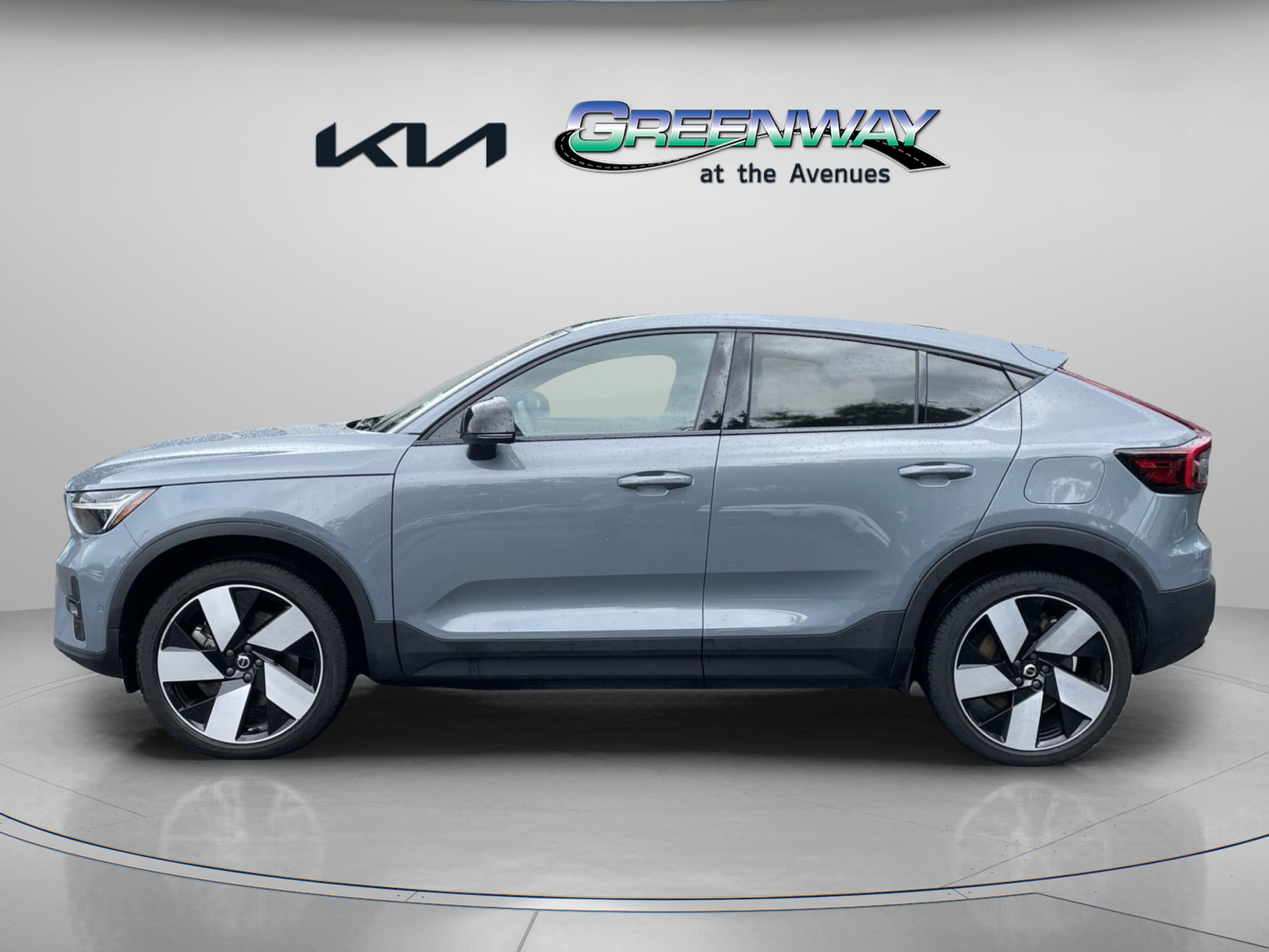 Used 2023 Volvo C40 Ultimate with VIN YV4ED3GM8P2026040 for sale in Jacksonville, FL